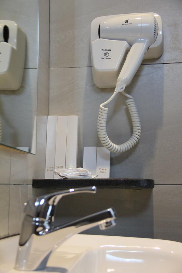 Kl Hotel Лабуан Екстериор снимка