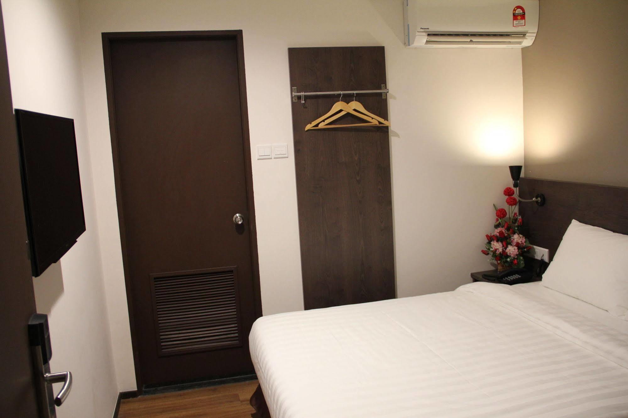 Kl Hotel Лабуан Екстериор снимка